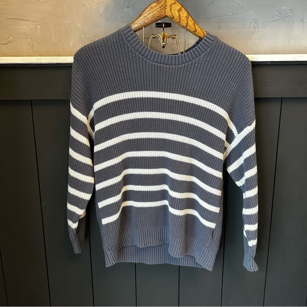 Hollister Women's Blue White Casual‎ Striped Knit Pullover Sweater Size M